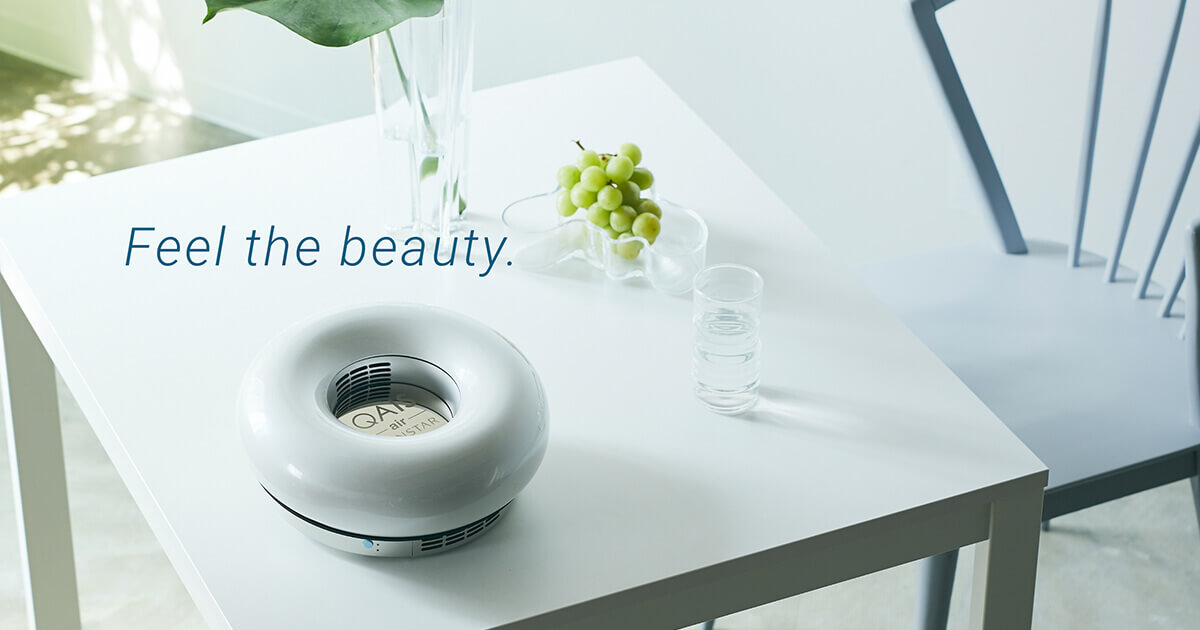 テクノロジー｜光触媒搭載の家庭用 空間除菌脱臭機QAIS -air- 03｜サン
