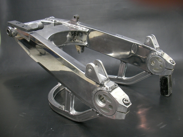 スペックエンジニアリング｜ZRX400用スイングアームキット