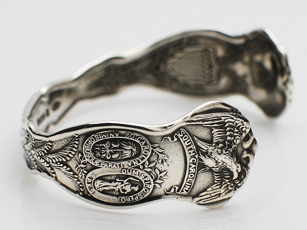 Spoon Bangle/AMP JAPAN（アンプ ジャパン） - DEFI - シルバー