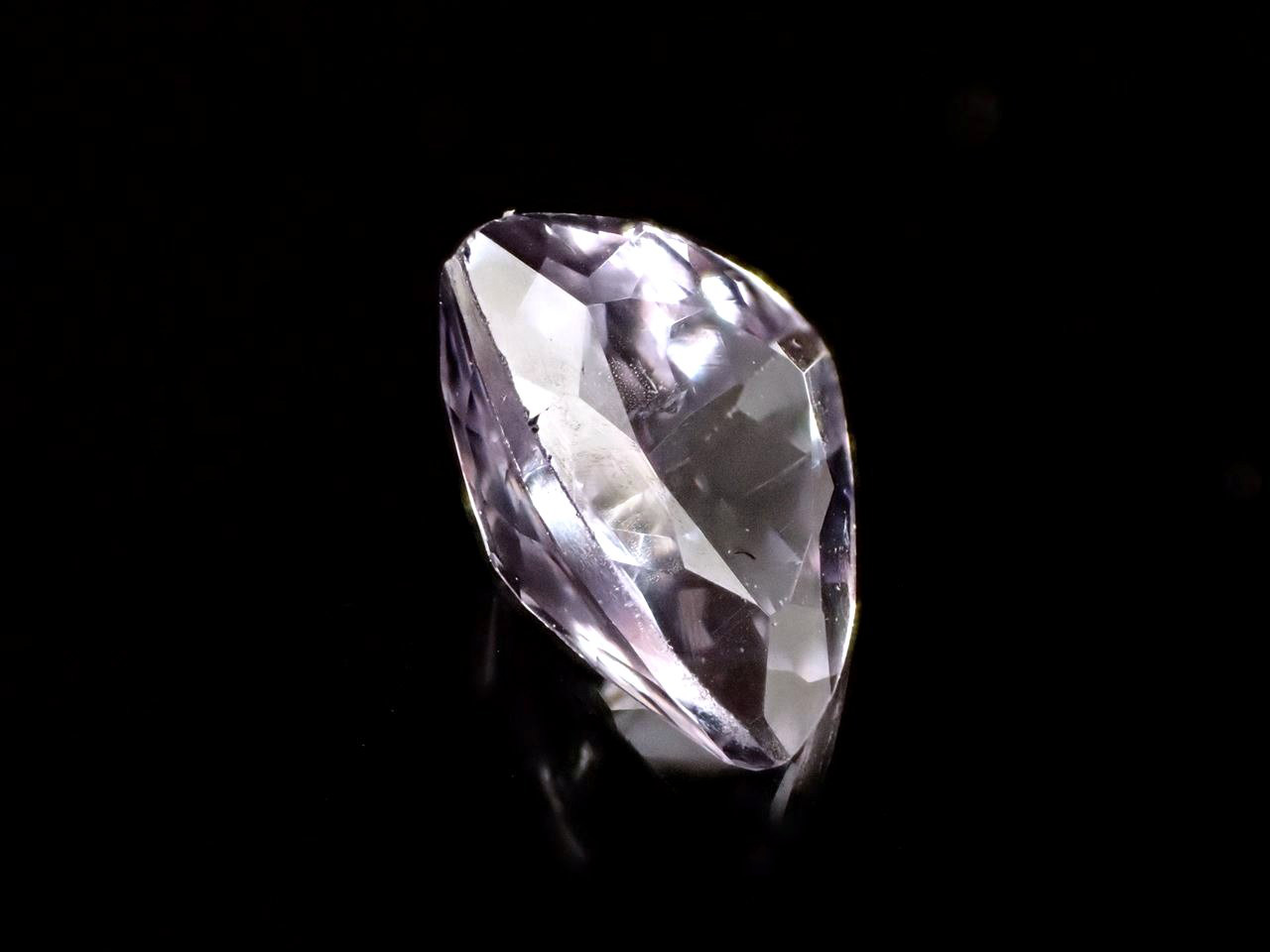 ◇極上透明宝石質◇超レア！天然非加熱◇やさしいラベンダーカラー