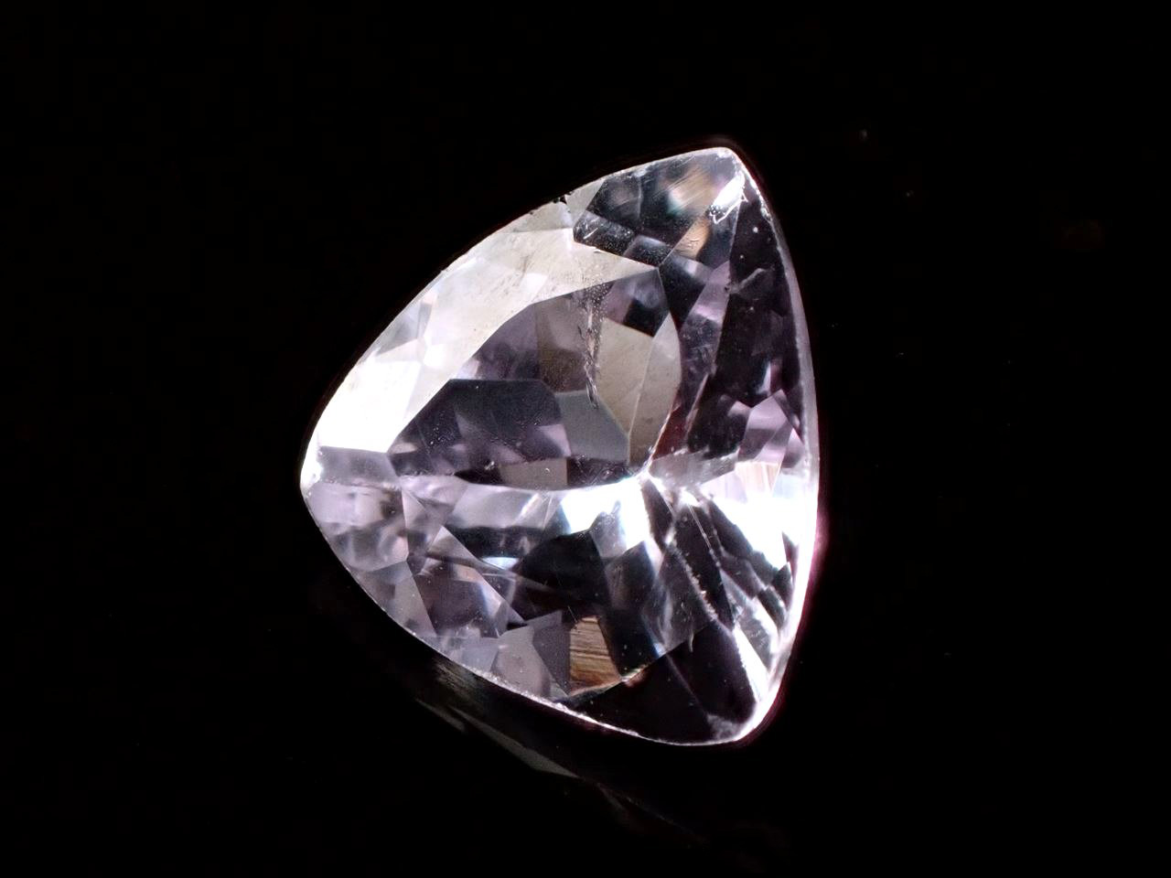 ◇極上透明宝石質◇超レア！天然非加熱◇やさしいラベンダーカラー