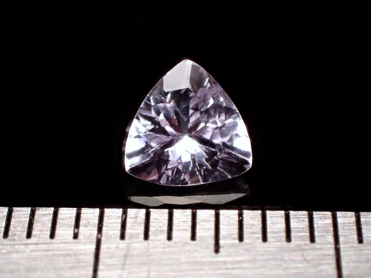 ◇極上透明宝石質◇超レア！天然非加熱◇やさしいラベンダーカラー