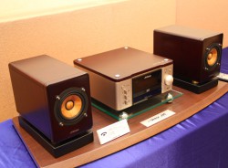 ビクター、ブラッシュアップし高音質化した“プレミアム”ウッドコーン