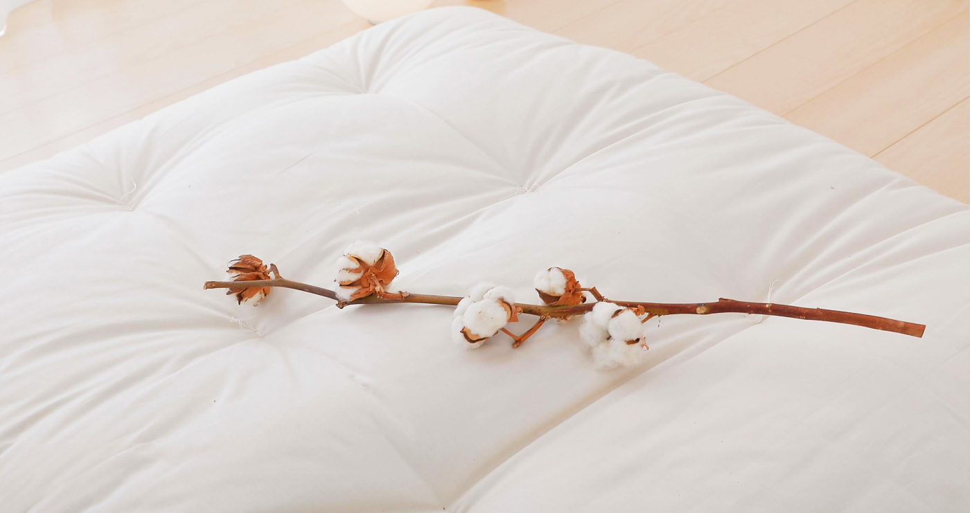 厚さ18cm、ダイブしたくなる布団！天然綿花素材を使用した超極厚の