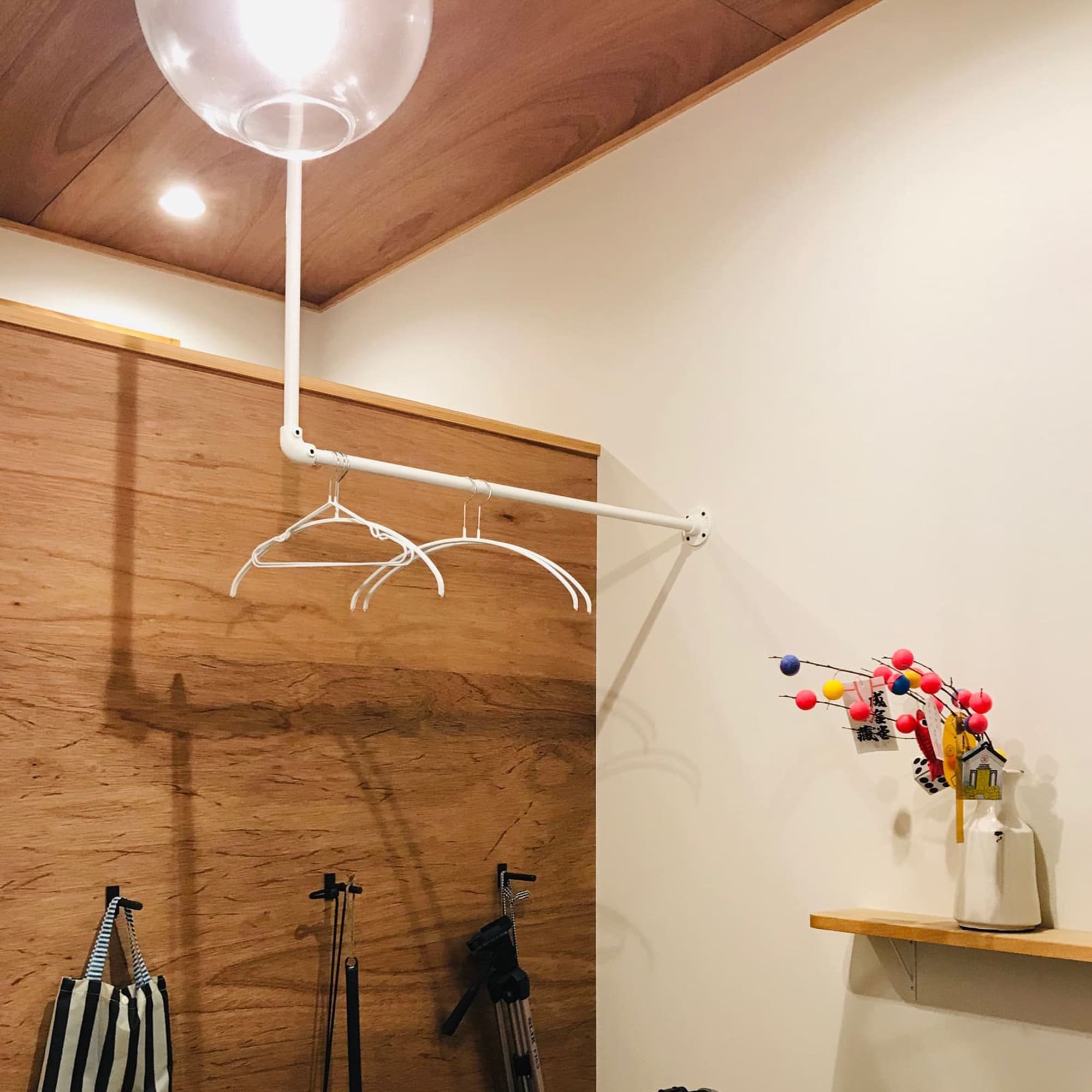 アイアンハンガーパイプ L型-天井吊タイプ | PS-HB008-11-G192