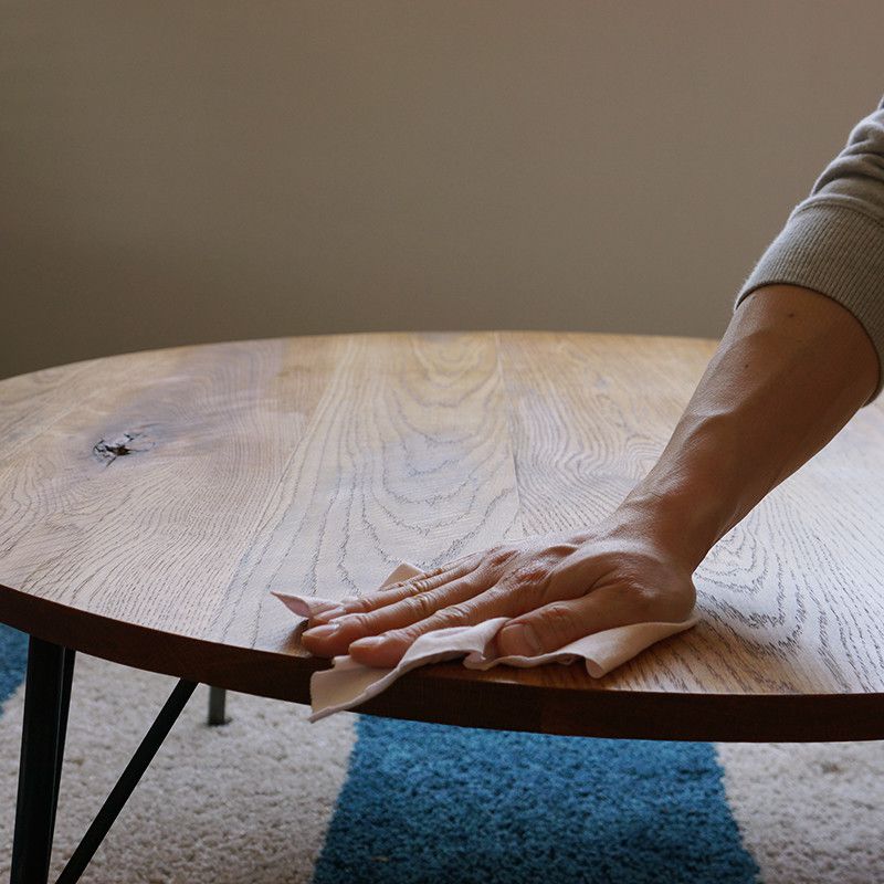 とっても簡単♪蜜蝋ワックスでオイルフィニッシュ家具をメンテナンス