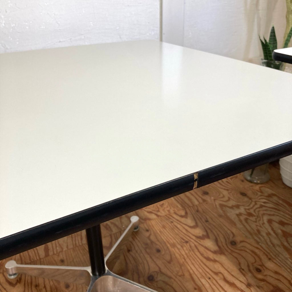 ハーマンミラー / Herman Miller スクエアテーブル コントラクトベース