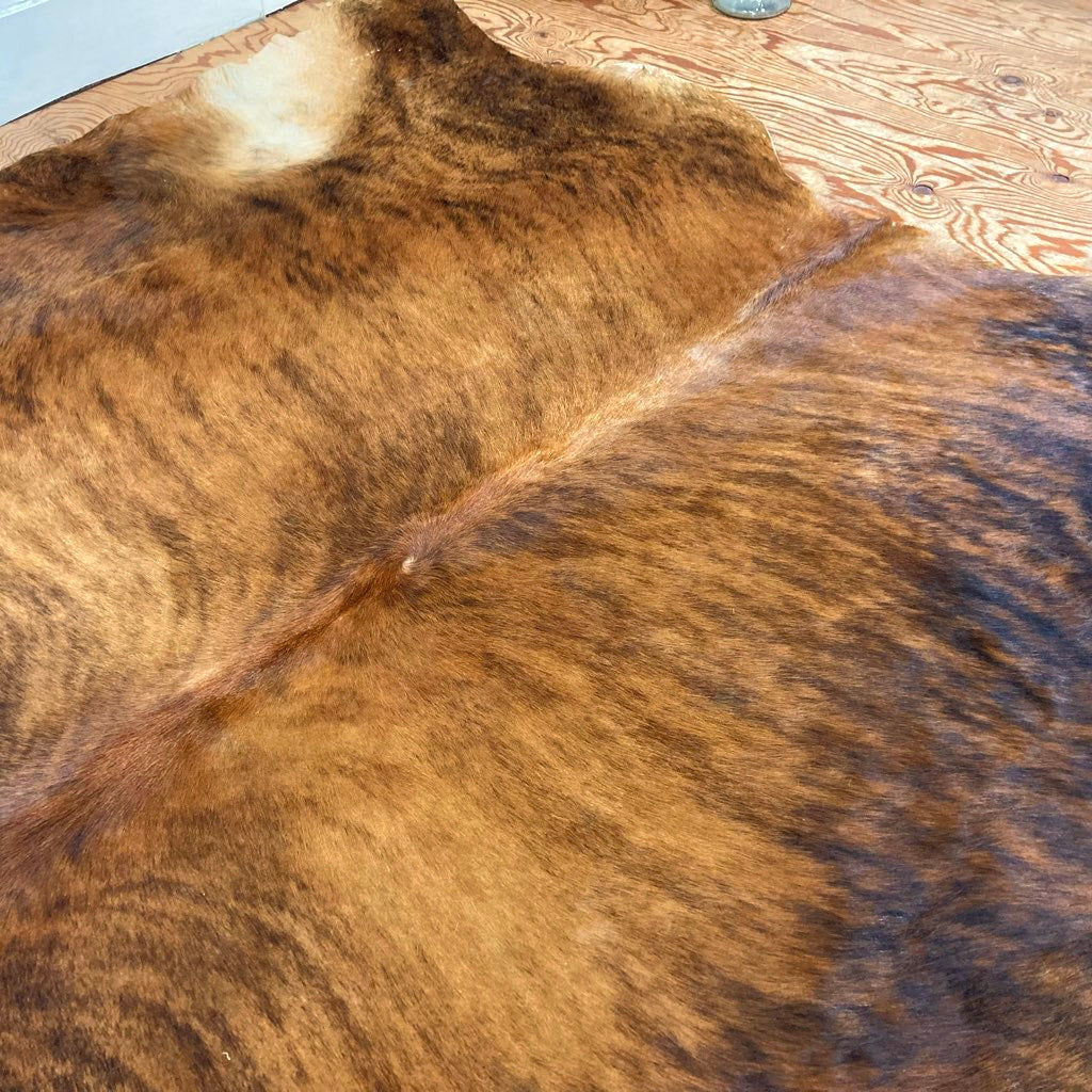 カウラグ ブラウン 大判 ハラコ 敷物 中古 高級感 本革 ラグ