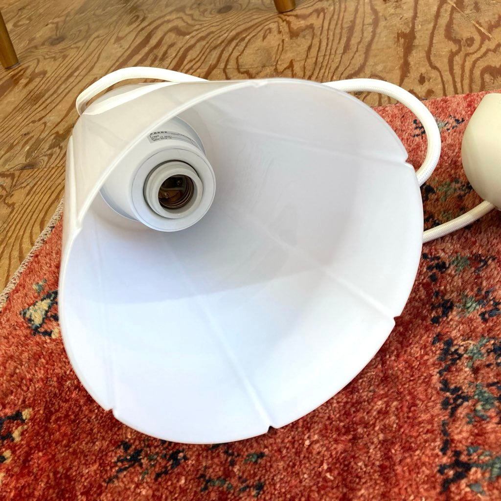 リンブルグ / LIMBURG ペンダントライト ガラス ドイツ 中古 照明 白