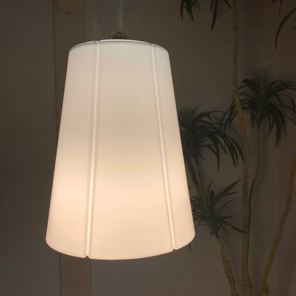 リンブルグ / LIMBURG ペンダントライト ガラス ドイツ 中古 照明 白