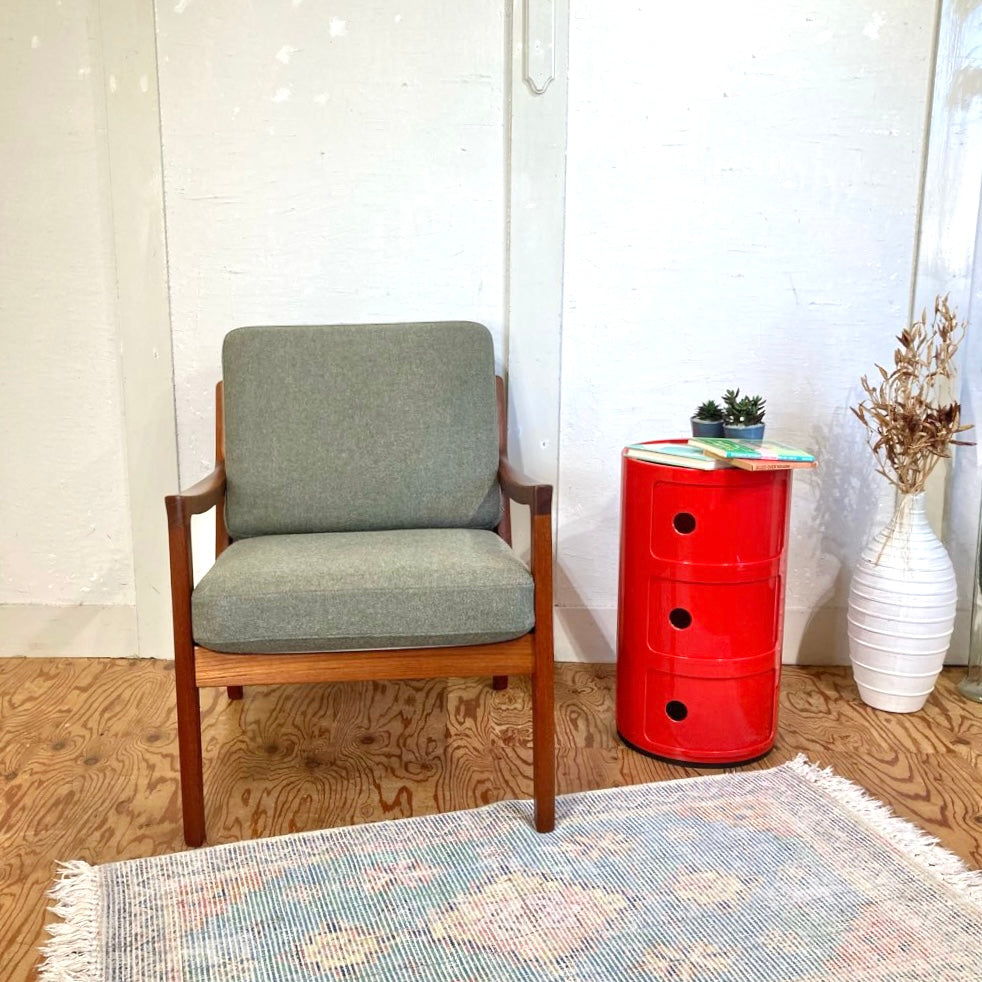 カルテル / Kartell コンポ二ビリ 3段 レッド イタリア製 中古 収納