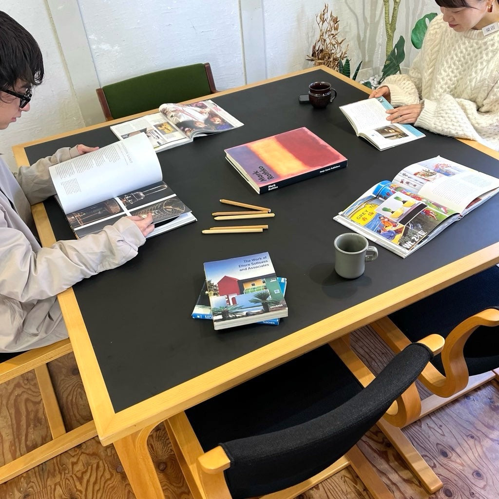 マグナス・オルセン / MAGNUS OLESEN ダイニングテーブル デンマーク