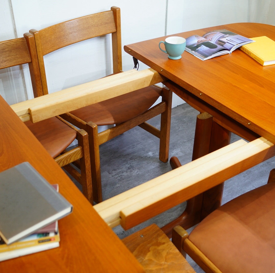 グドメ / Gudme Mobelfabrick 伸長式ダイニングテーブル チーク無垢