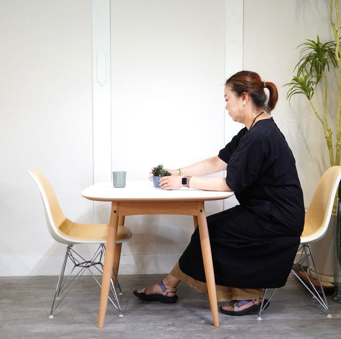 カリモク60 karimoku Dテーブル ダイニングテーブル 中古 カフェ