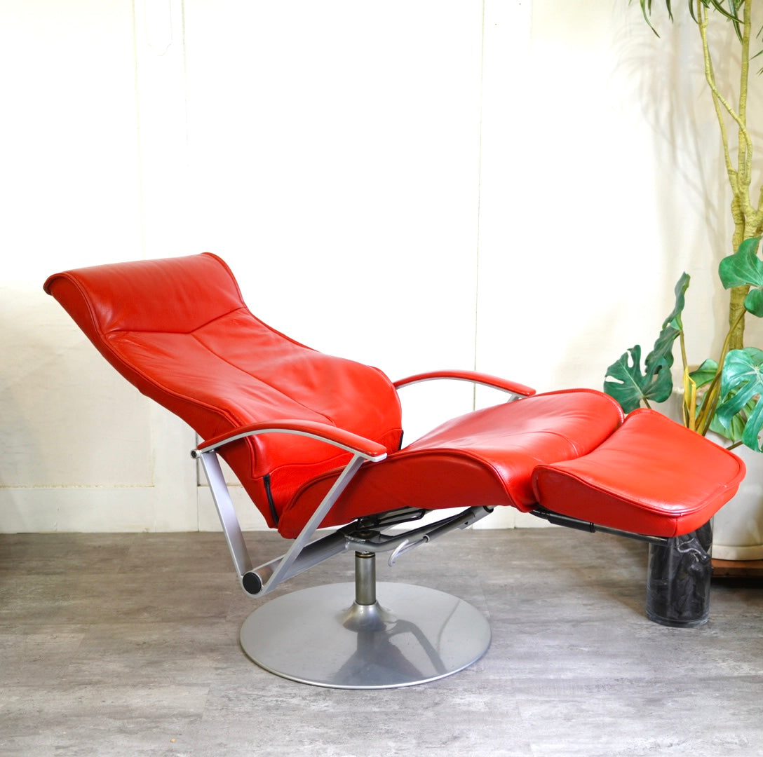 ケベ / KEBE リクライニングチェア フットレスト付 赤 デンマーク 北欧