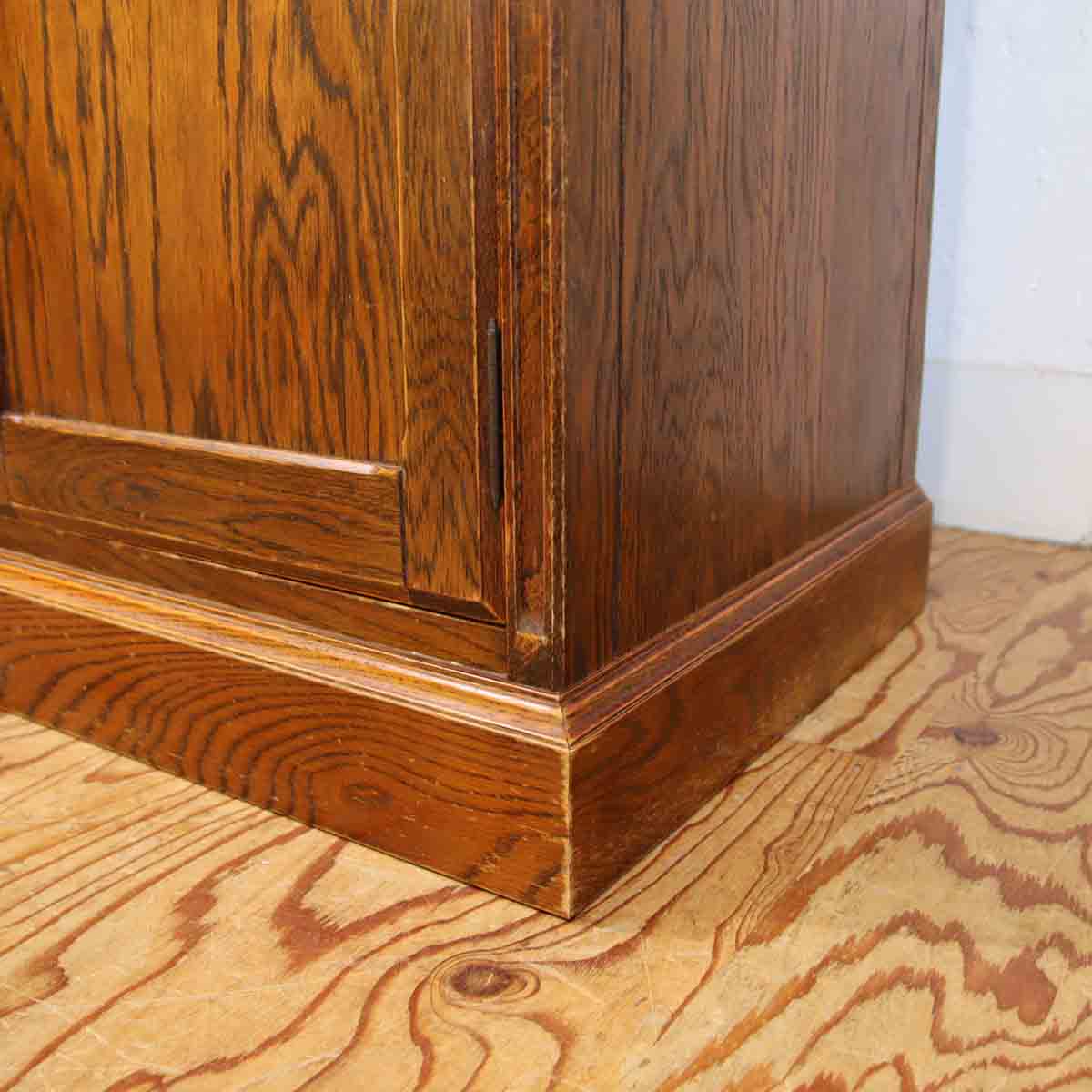 三越 ブルージュ カントリーハウス カップボード 食器棚 3枚扉 中古