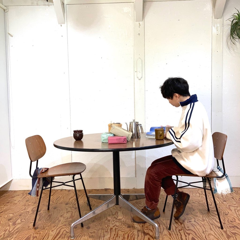 ハーマンミラー Herman Miller ラウンドテーブル セグメントベース