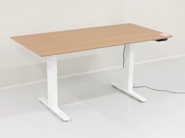 中古｜オカムラ｜スイフト｜電動昇降テーブル（レバータイプ／メモリー