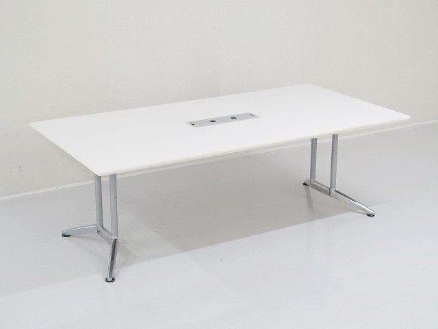 中古｜内田洋行｜ST－5200｜OAテーブル・ミーティングテーブル