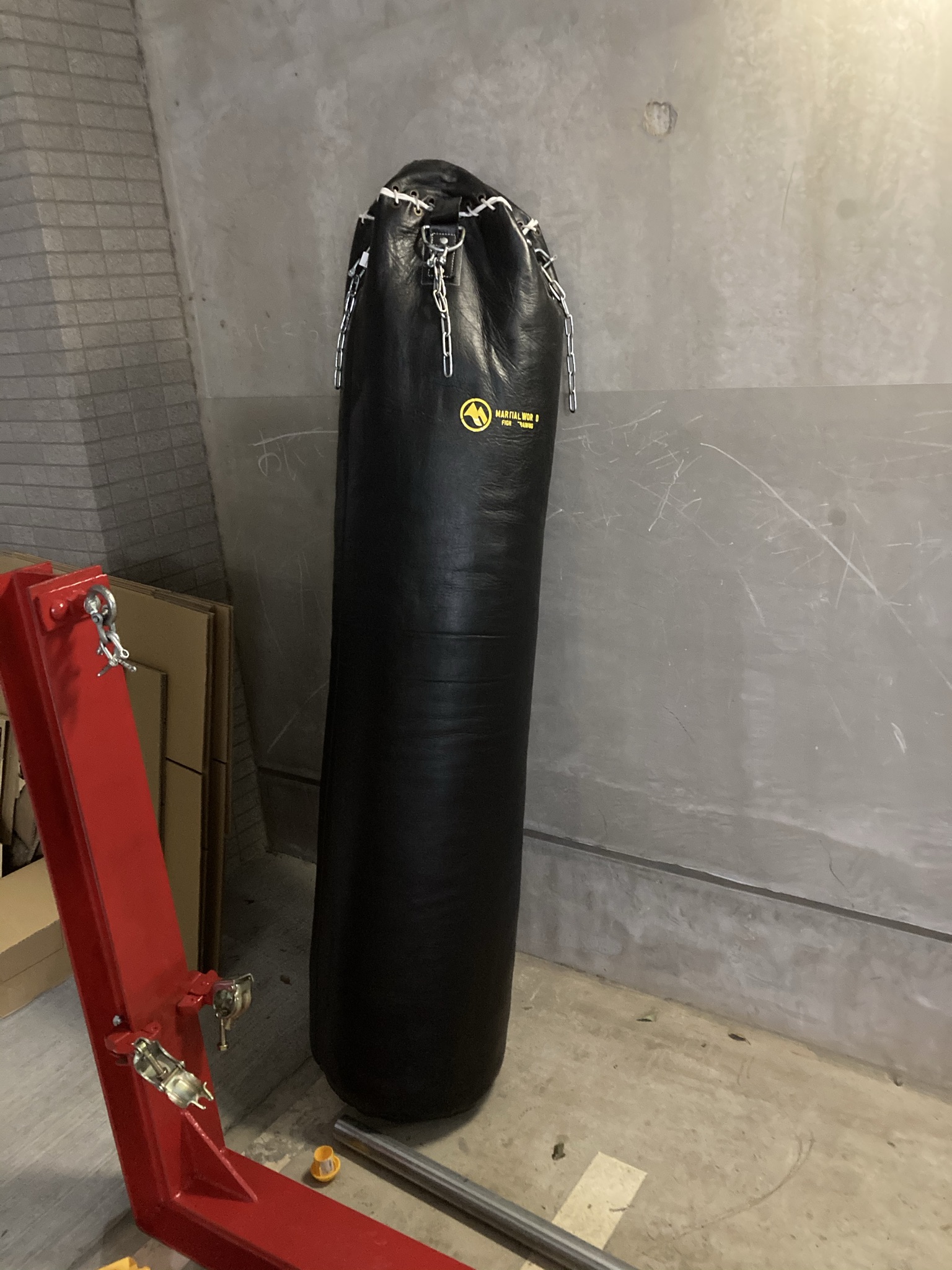 据え置き型サンドバッグ MARTIAL WORLD マーシャルワールド 本格派