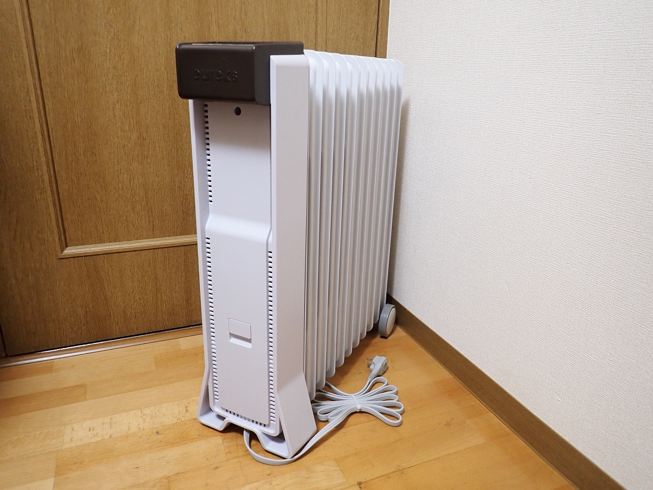 オイルヒーター eureks RFX11EH ユーレックス 電気ストーブ ヒーター