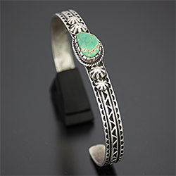 ナバホ族 Orville White モーニングスター バングル 【送料無料】