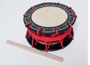 エイサー用締太鼓（水牛皮） 中≪常温必須≫ のお取り寄せは琉球本舗