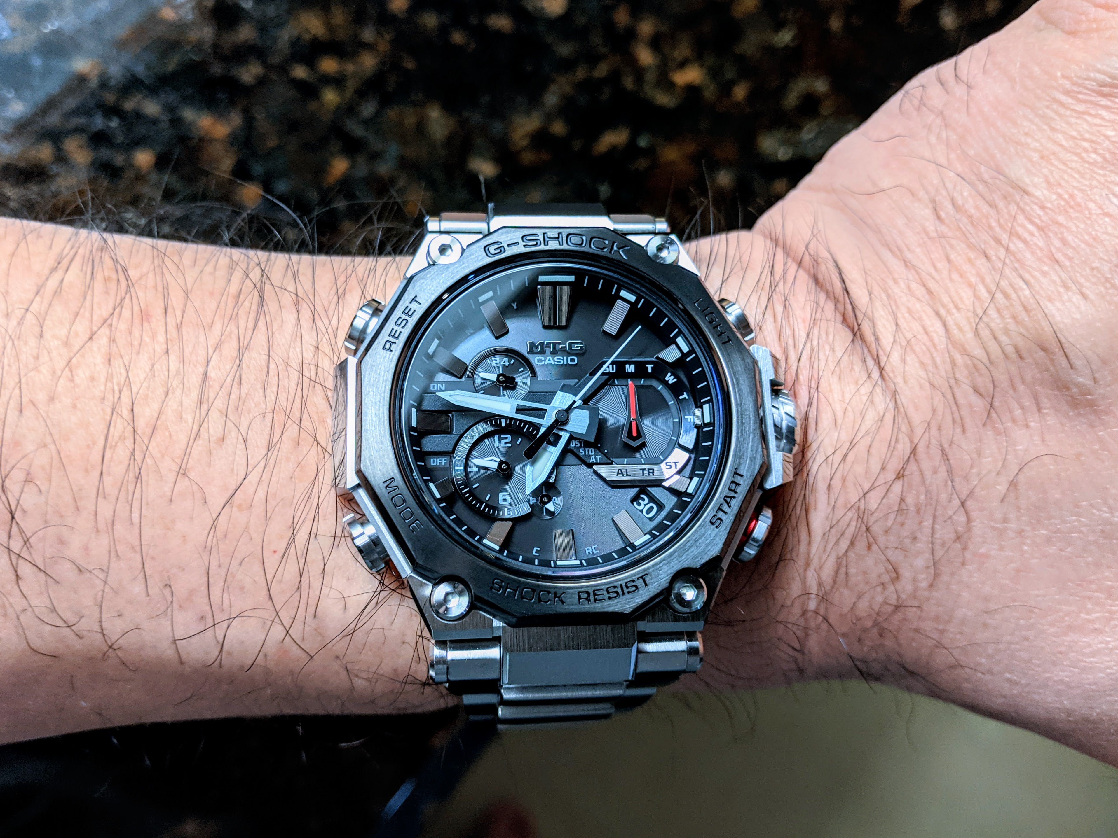 U*N*B*O*X*I*N*G*: Metal Twisted-G-SHOCK MTG-B2000D-1AJF (silver
