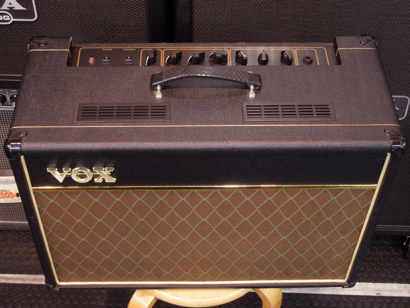 VOX T-15 ベース用アンプ 中古 ヴォックス VOX VOX T-15 Bass Amplifier ヴォックス ギターアンプ -GrunSound