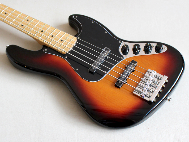 Fender フェンダー Deluxe Active Jazz Bass V （ 3-Color Sunburst /M
