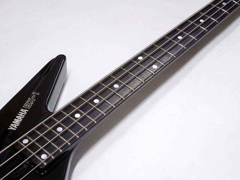 YAMAHA BX-1 ブラックエレキベース Yamaha BX-1 Black 1986 – Chicago Music Exchange