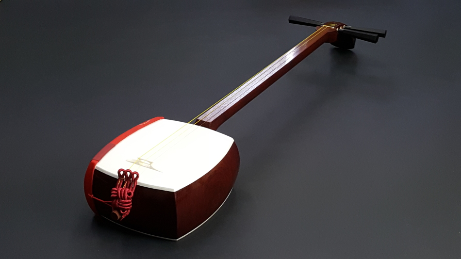 良品】三味線 中棹 破れなし 三味線【皮破れ無し】 良品】三味線 中棹