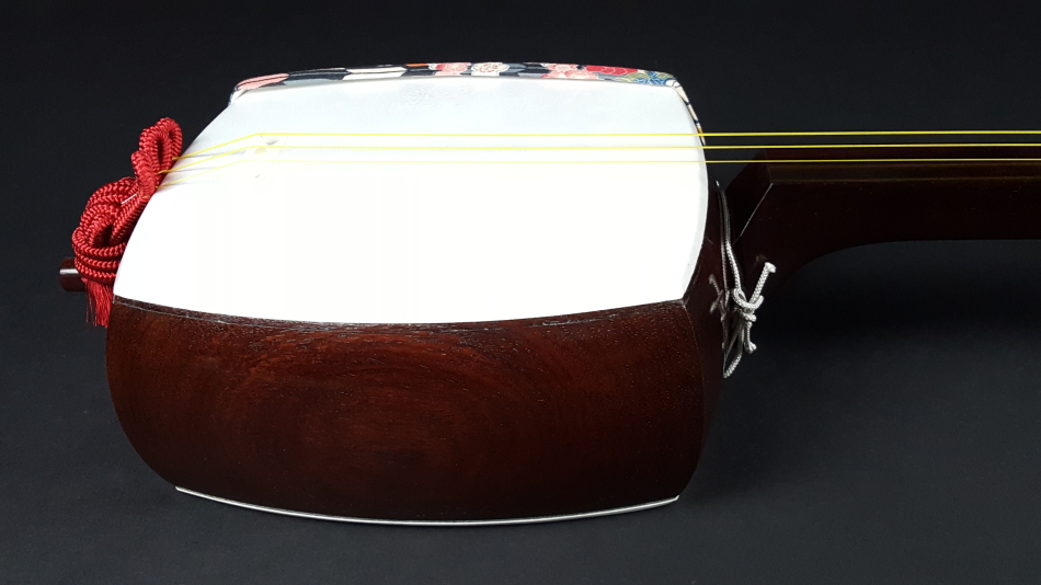 三味線 撥 バチ 天然素材 和楽器 民謡 アンティーク 細密細工 重さ