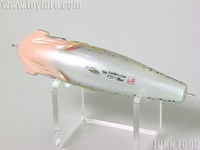 JUNK FOOD item: J-64454 黒鱒 コバス