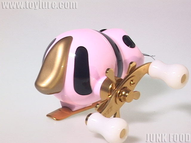 JUNK FOOD item: R-9549 アライくんリール HS