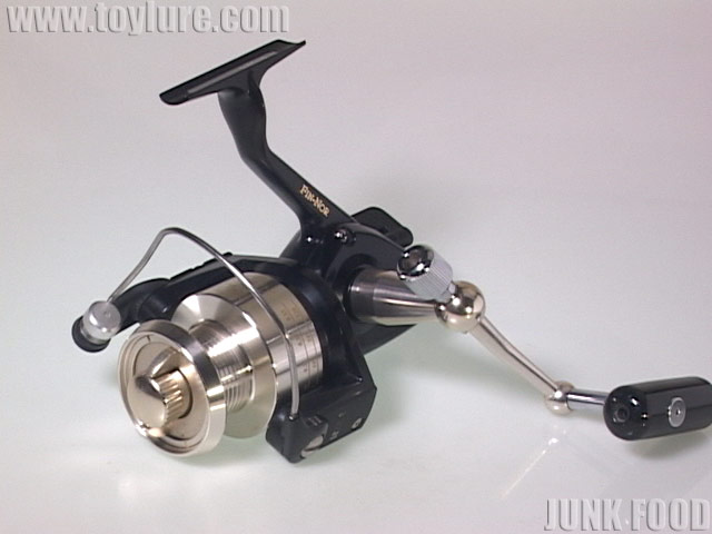 JUNK FOOD item: R-9978 AHAB エイハブ スピニングリール #8