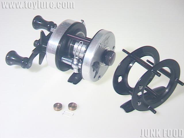 JUNK FOOD item: R-6437 フルーガー2600改 オリジナルフレーム付