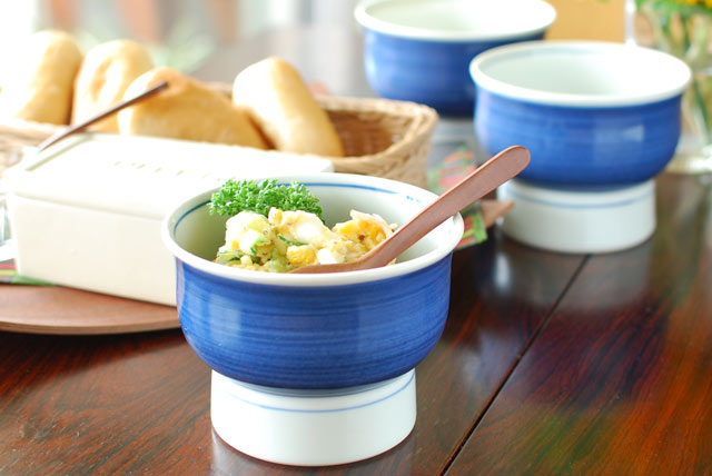 砥部焼の和食器 梅山窯の中鉢 【砥部工房 からくさ】