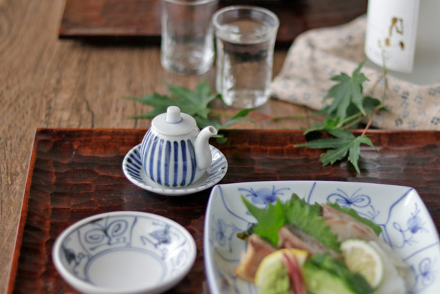 砥部焼の和食器 梅山窯の醤油さし