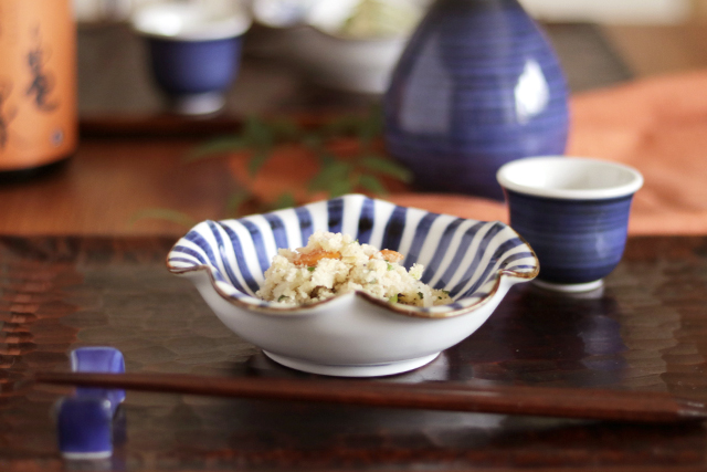 砥部焼の和食器 東吉窯の小鉢 【砥部工房 からくさ】