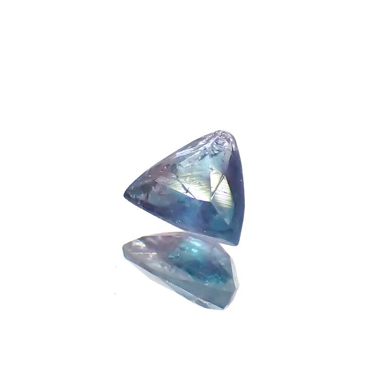 バイカラーパライバトルマリン 非加熱 ブラジル・バターリャ鉱山産