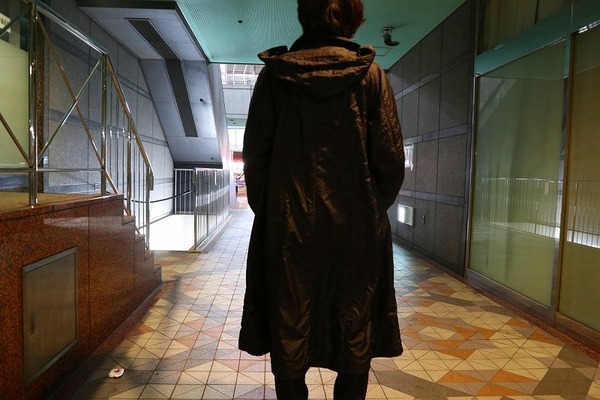 ISSEEY MIYAKE/イッセイ ミヤケ】よりパラシュートコートが入荷致し