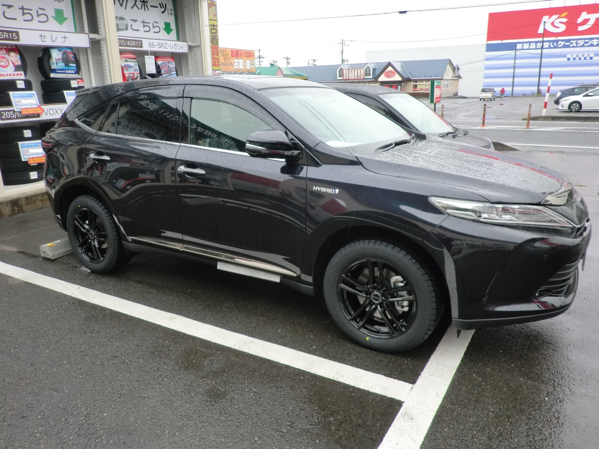 ハリアー】スタッドレスタイヤ＆アルミホイール取付！ | 店舗おススメ