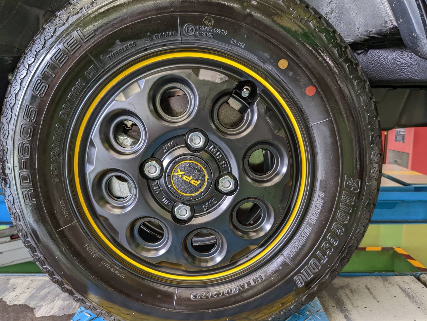 ダイハツ ハイゼット PPX MIL:8 取付 | 店舗おススメ情報 | タイヤ館