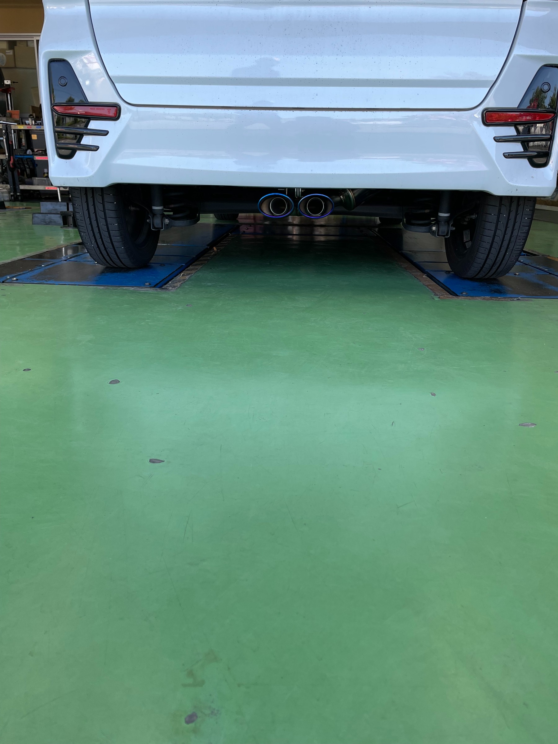 タントカスタム(LA650S)にマフラー取り付け♪ | 店舗おススメ情報