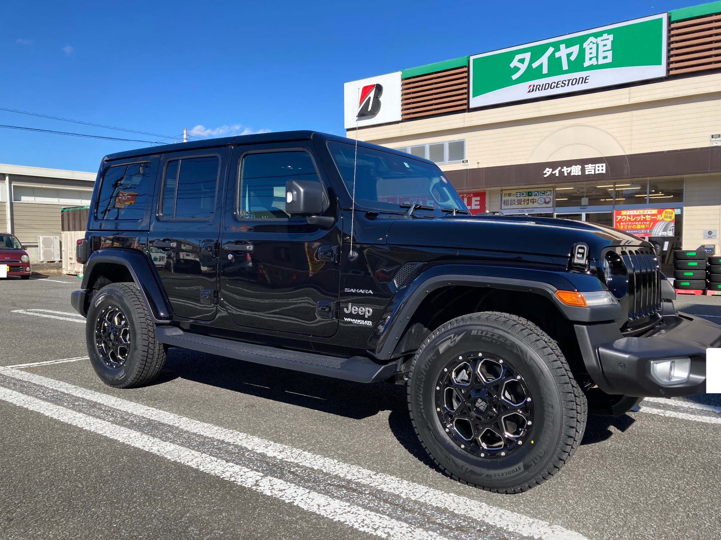 JEEPラングラーサハラ XTREME-J XJ06装着 | 店舗おススメ情報 | タイヤ