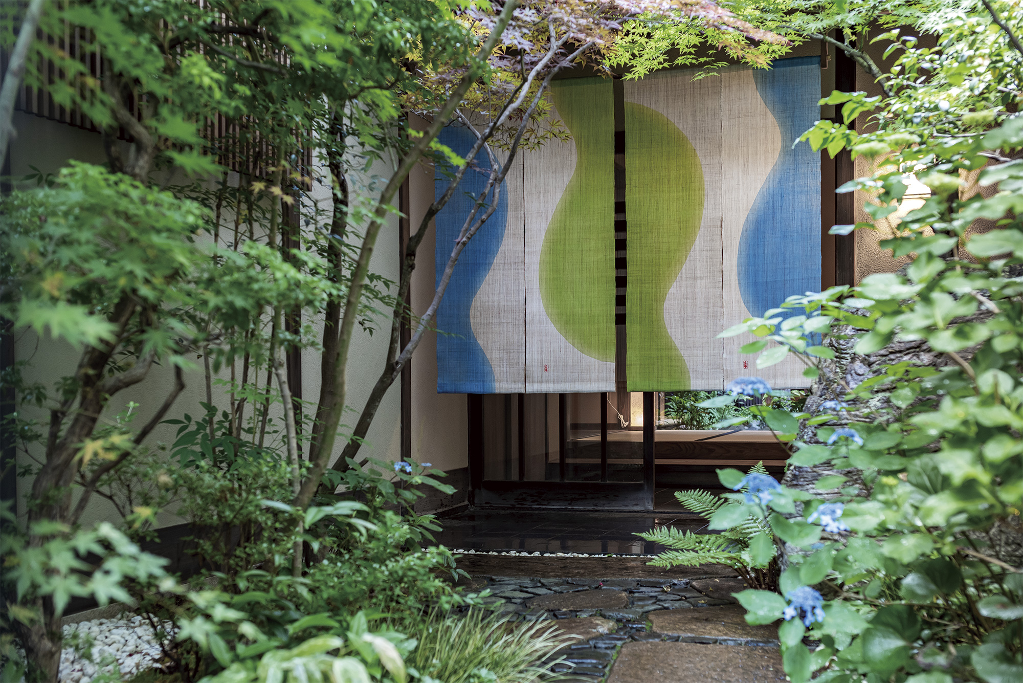 京の座布団やさん 工夫庵 ＿＿＿和の座布団や暖簾の暖かさを京都から