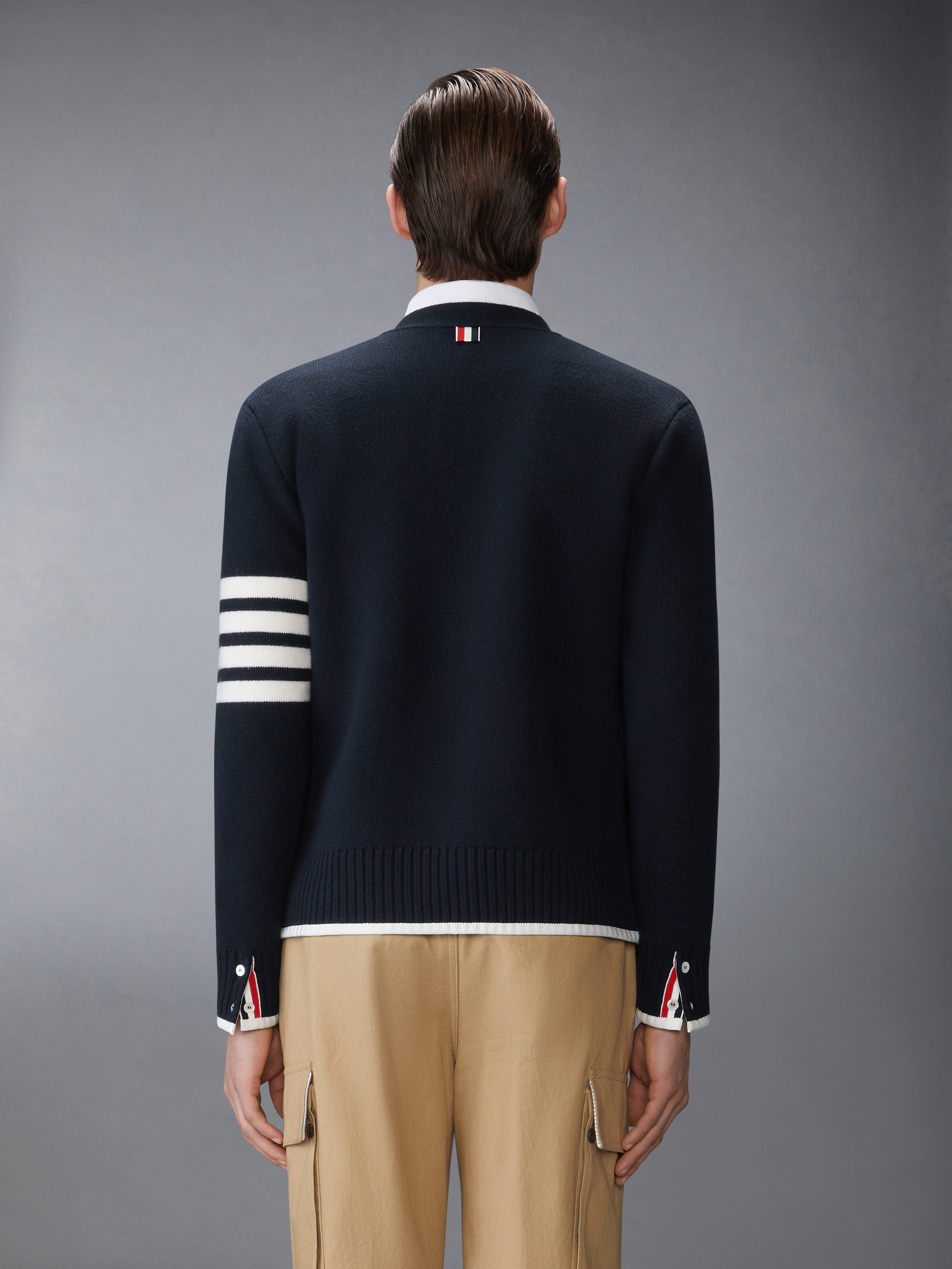 ミラノ ステッチ メリノウール 4-BAR Vネック カーディガン | Thom Browne