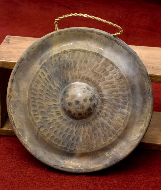 ベトナムのゴング（銅鑼）30cm［バチ付き］ の通販[送料無料