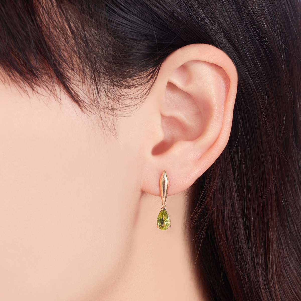 K10イエローゴールドペリドットピアス(RPE919-001)|TSUTSUMI